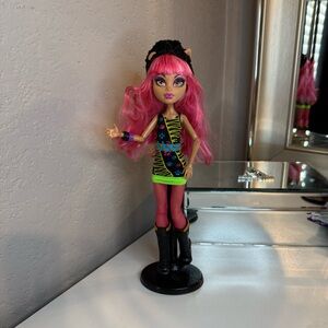 Monster High 13 Wishes Howleen Wolf doll